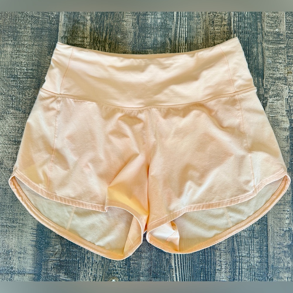 Lululemon Speed Up Shorts 4 inch size 4